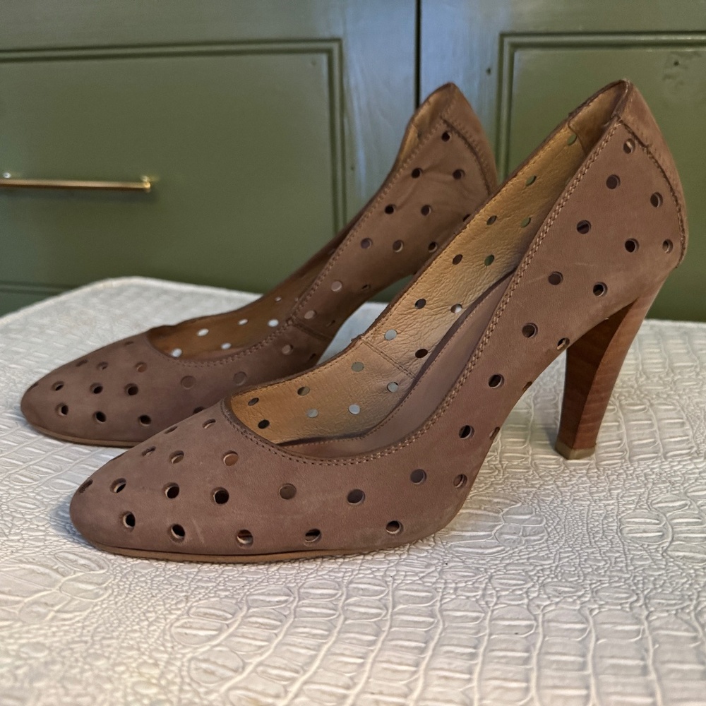 Corso Como Sable Leather Pumps